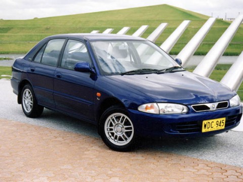Proton Persona 400 Hatchback 1.3_i_(413glsi)_(75_hp)